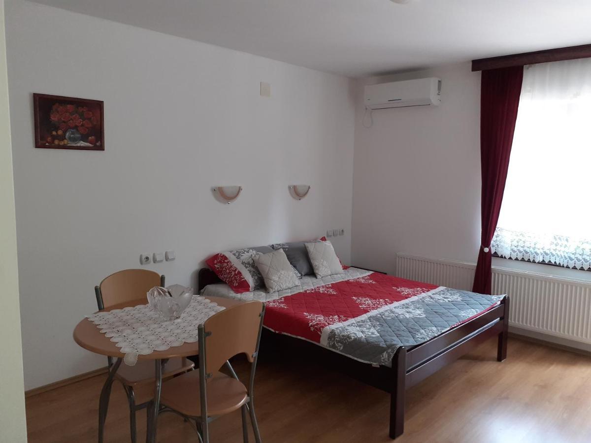 Apartmani "Vila Jelena" Arandjelovac Luaran gambar